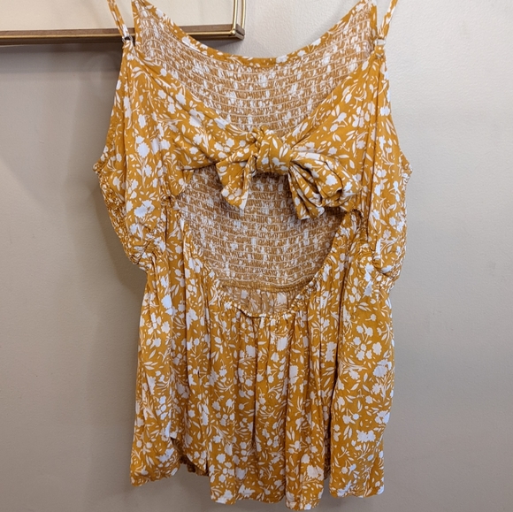 NWOT SHEIN yellow top - Picture 5 of 5